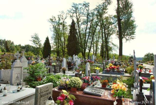 Siemonia cmentarz katolicki 005.JPG