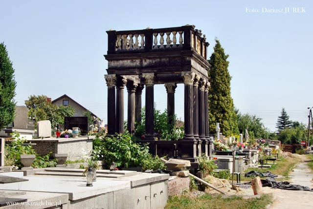 Czeladź Cmentarz katolicki ul. Nowpogońska 023.JPG