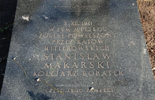 Sosnowiec Miejsce Pamięci 007 Tablica upamiętniająca miejsce egzekucji Stanisława Makarskiego 02.JPG