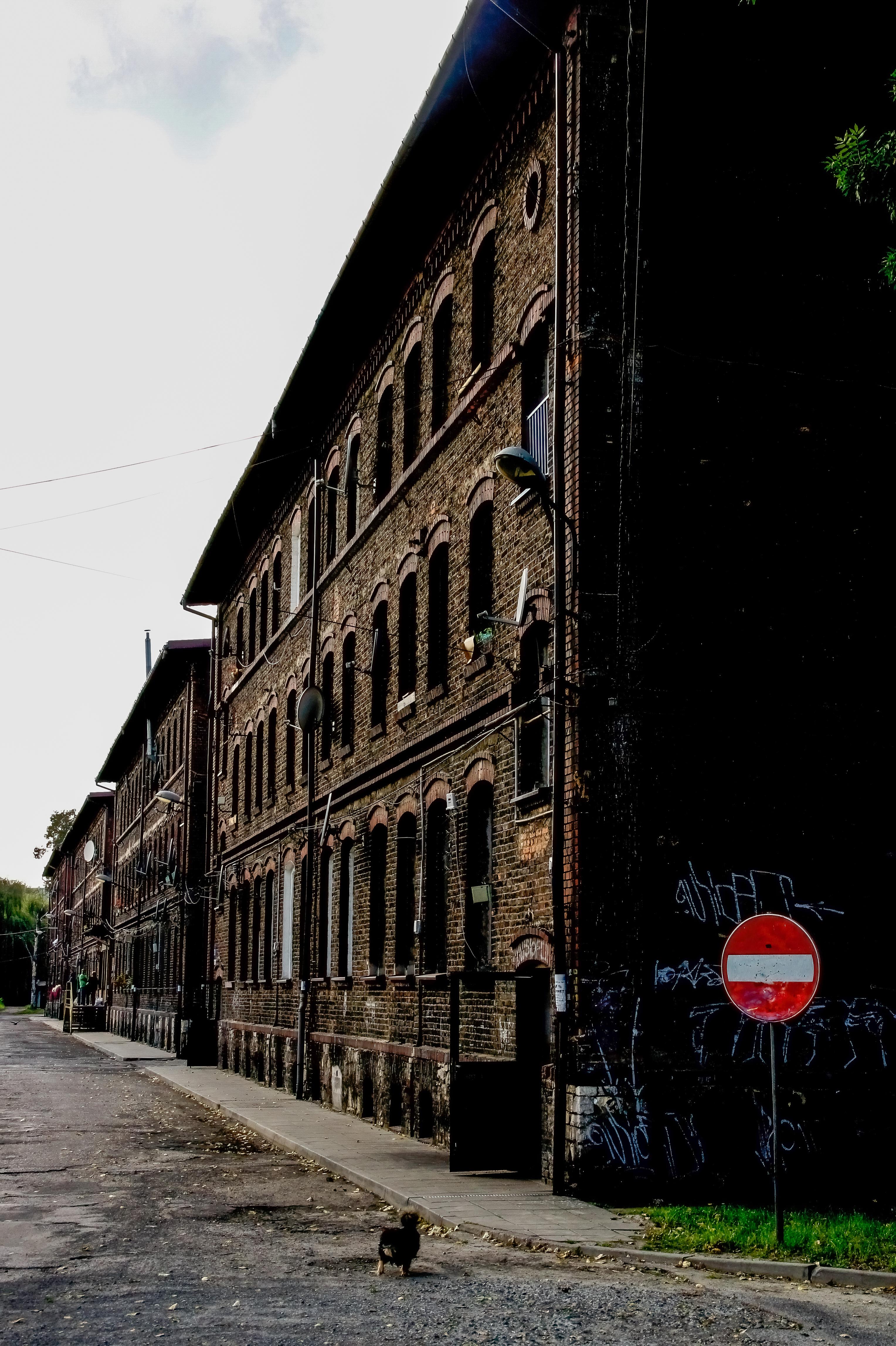 Sosnowiec Chemiczna - kolonia robotnicza Schoena - 002.jpg