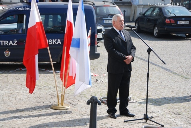 2013.07.26 Odsłonięcie tablicy braci Opiłków 08.JPG