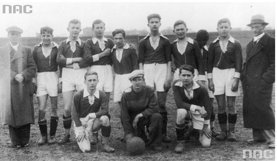 04 Drużyna piłkarska juniorów klubu sportowego Unia Sosnowiec.JPG