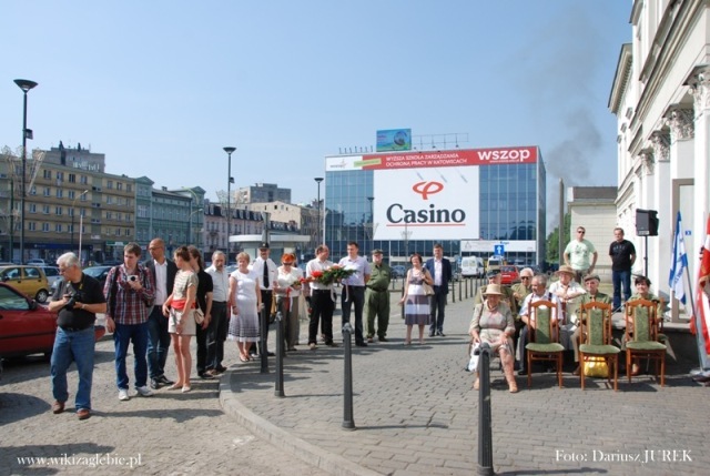 2013.07.26 Odsłonięcie tablicy braci Opiłków 07.JPG