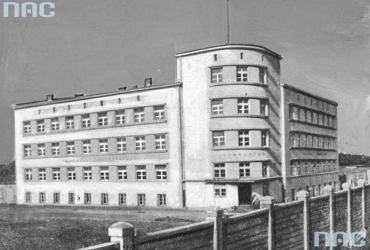 40 Gmach starostwa w Zawierciu.JPG