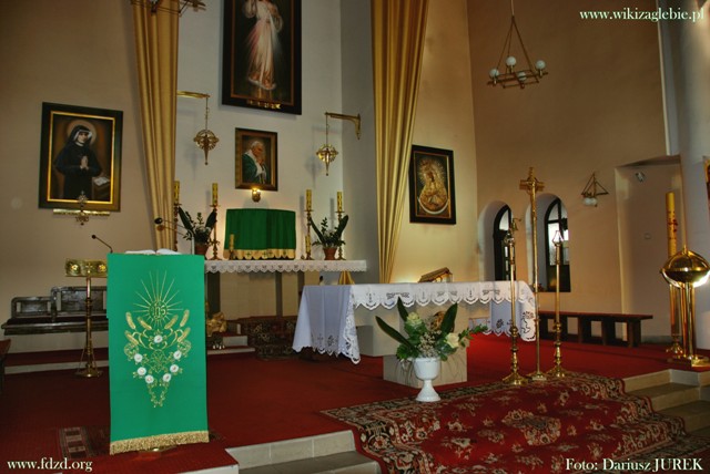 Sosnowiec Kościół p.w. Miłosierdzia Bożego 14.JPG