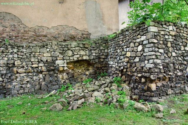 Będzin mury miejskie 111.JPG