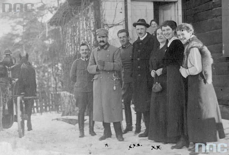 64 Józef Piłsudski w Olkuszu.JPG