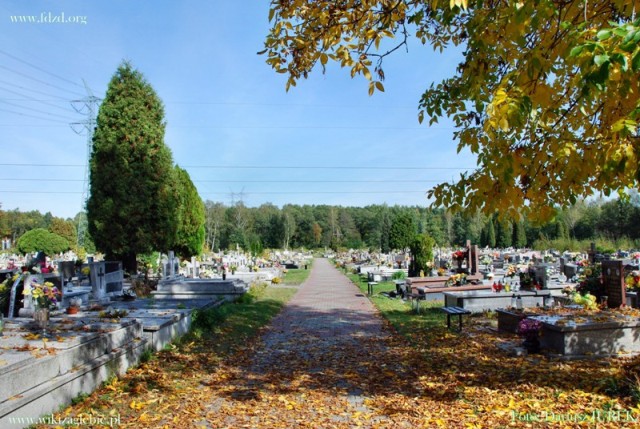 Będzin Łagisza cmentarz katolicki 03.JPG