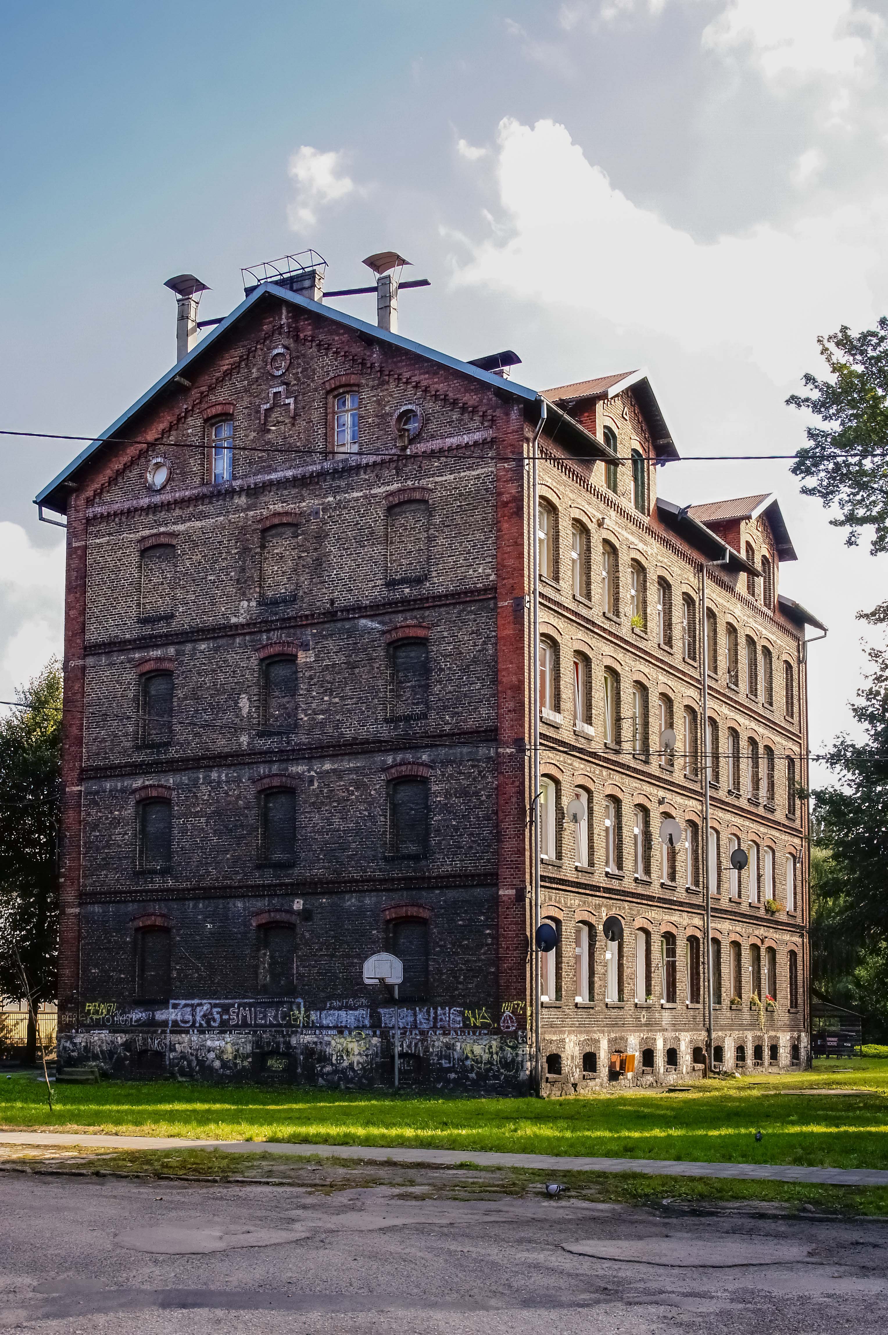 Sosnowiec Zabytki Osiedle Robotnicze Schona 3691.jpg