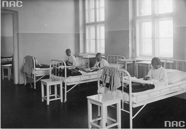43 - Zakład Leczniczy dla Dzieci z Gruźlicą Kostno-Stawową im. doktora Kazimierza Dłuskiego w Siewierzu.JPG