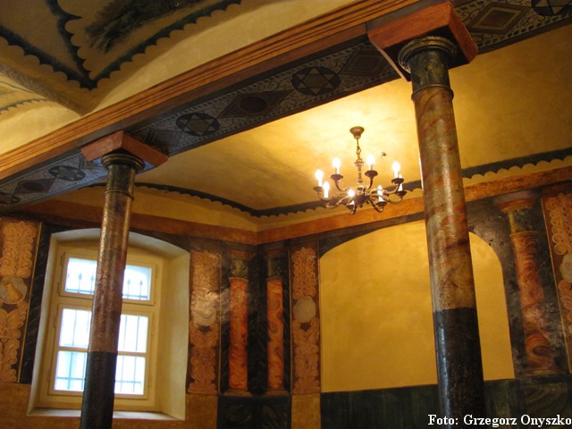 Będzin. Wnętrze tzw. Synagogi Mizrachi (Domu modlitw).01.JPG
