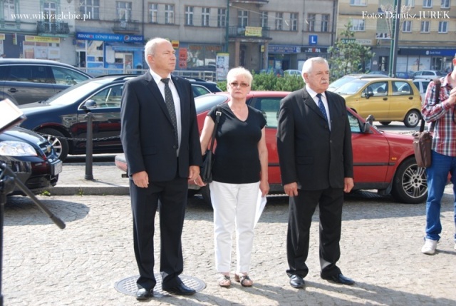 2013.07.26 Odsłonięcie tablicy braci Opiłków 04.JPG