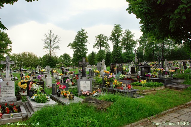 Sączów cmentarz katolicki 018.JPG