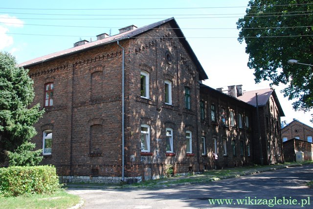 Sosnowiec Maczki Domy kolejowe 001.JPG