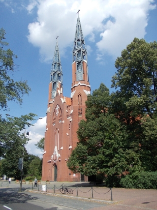 Kościół Orla Pogoń 1.jpg