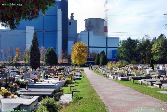 Będzin Łagisza cmentarz katolicki 09.JPG