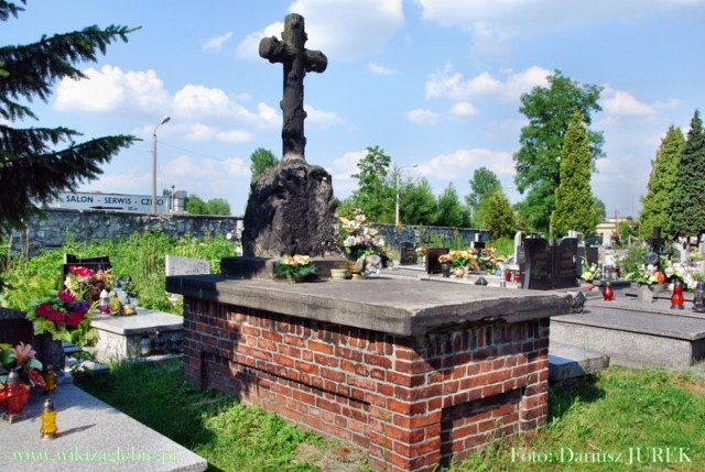Dąbrowa Górnicza Cmentarz katolicki ul. Starocmentarna 009.JPG
