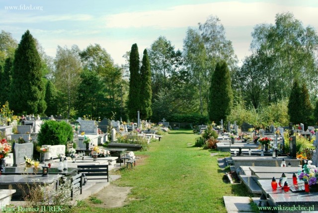 Będzin Łagisza cmentarz katolicki 07.JPG