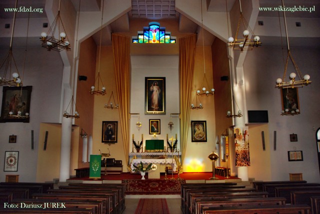 Sosnowiec Kościół p.w. Miłosierdzia Bożego 09.JPG